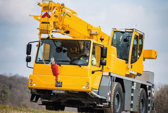 Autokran 30 T